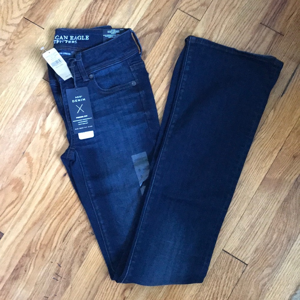 BNWT American Eagle Kick Boot Jeans size 0